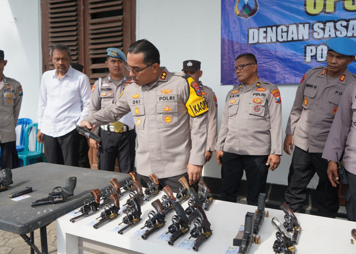  Kapolres Probolinggo Kota Gelar Pengecekan Senjata Api Anggota