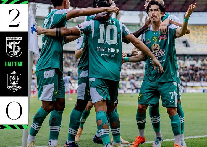 Gol Bruno Moreira dan Leo Lelis Bawa Persebaya Unggul di Babak Pertama
