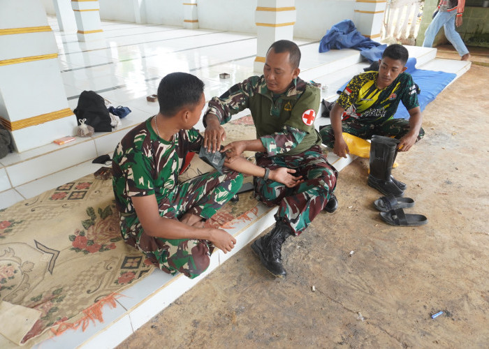 Di Lokasi Pembangunan, Satgas TMMD Jalani Pemeriksaan