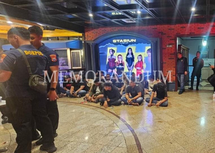 Polda Jatim Razia 3 Tempat Hiburan, Pengunjung Club Stasiun Surabaya Terbanyak Positif Narkoba