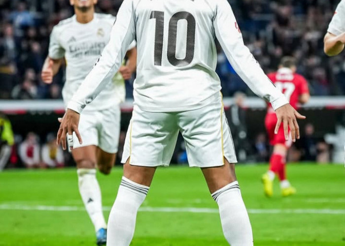 Mbappé Cedera Lutut, Absen Lawan Betis dan Diragukan Tampil di Supercopa