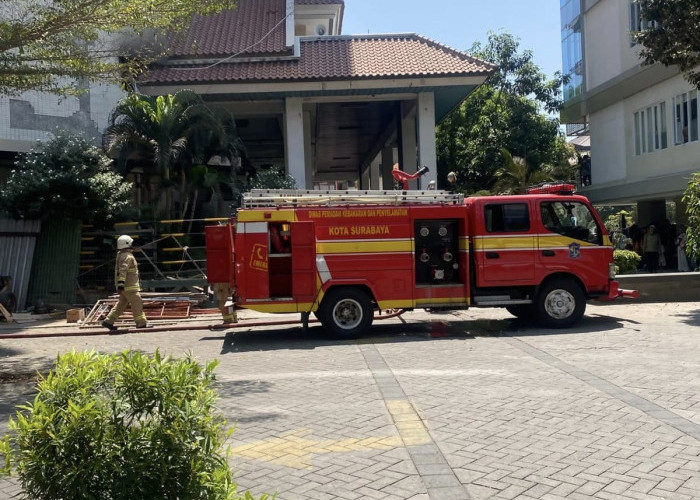 Untag Surabaya Sigap Tangani Insiden Kepulan Asap, Rektor Pastikan Kampus Aman