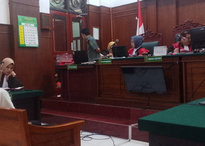 Tipu Perusahaan Galangan Kapal Modus Lahan Tambak Fiktif, Adji Kusumo Dituntut 1,5 Tahun Penjara