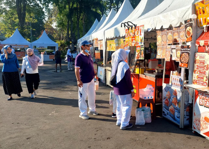 Puluhan Stan Kuliner hingga kerajinan Tangan Siap Manjakan Pengunjung Surabaya Fashion Festival 2026