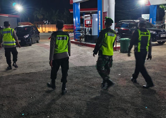 Antisipasi Gangguan Kamtibmas saat Arus Balik, Polres Ngawi Intensifkan Patroli Malam di SPBU 