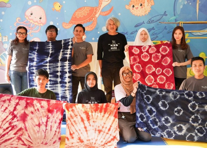 Berdayakan Disabilitas, Limbah Linen Jadi Karya Seni Kolaborasi The Alana Surabaya dan Rumah Anak Prestasi 