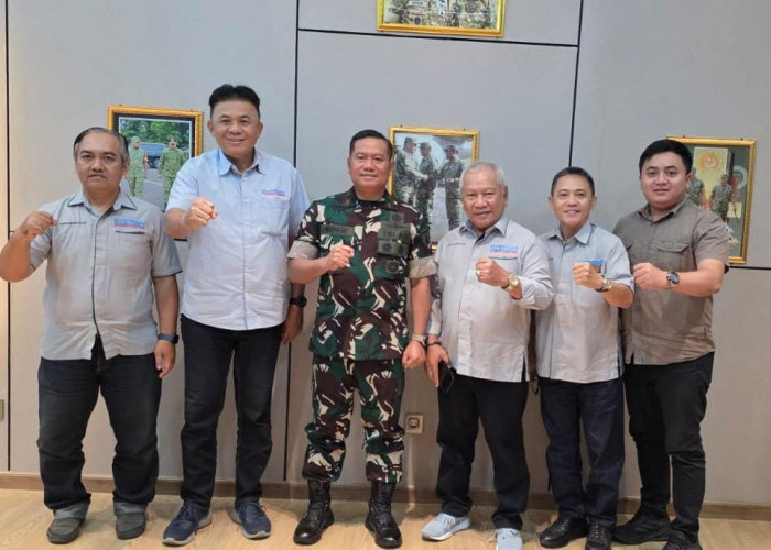 Perkuat Sinergi, Jajaran Pimpinan SKH Memorandum Silaturahmi ke Danrem 084