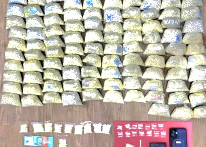 Gerebek Rumah Kos Sukorejo Pasuruan, Polisi Sita 100 Ribu Butir Double L dan Sabu