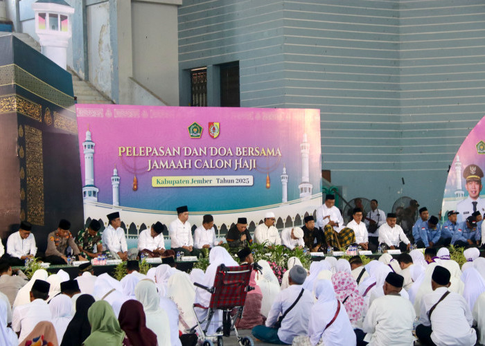 Pemkab Jember Lepas 2.260 Calon Haji, Bupati Titip Doa untuk Kepemimpinan Amanah