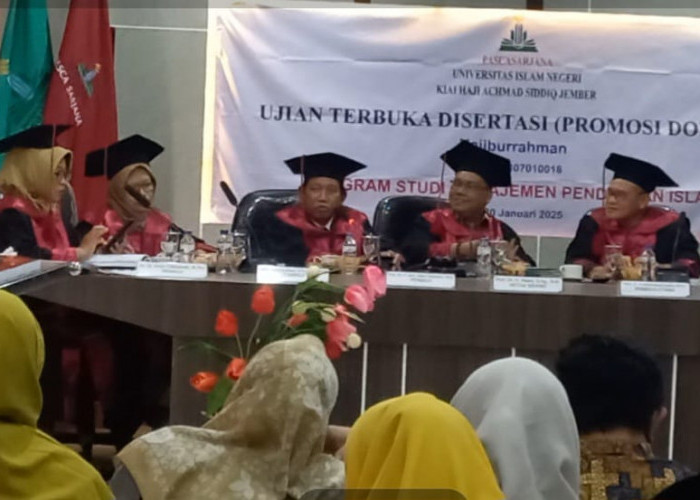 Bupati Bondowoso Hadiri Promosi Doktor Wakil Rektor UNUJA