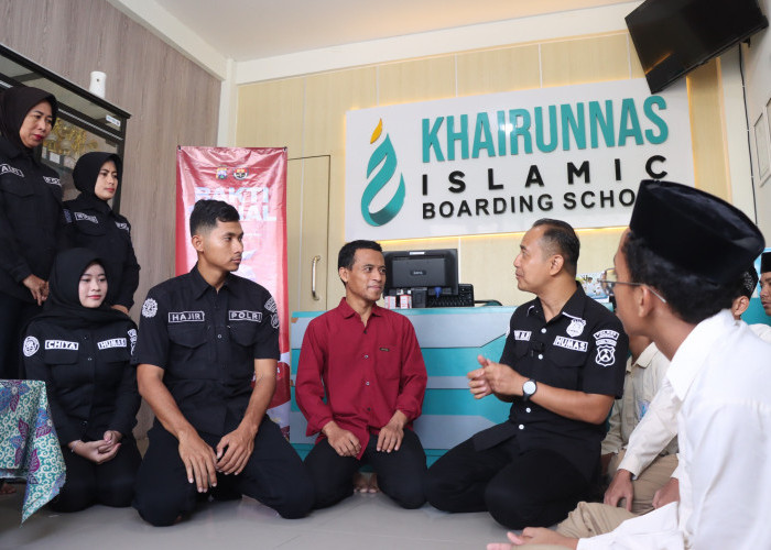 Semarak HUT Ke-75 Humas Polri, Polres Gresik Salurkan Sembako ke Panti Asuhan Nurul Hayat
