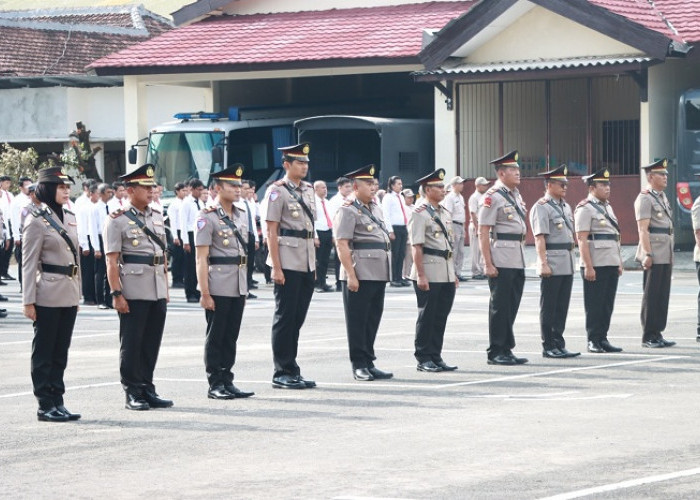 Kapolres Kediri Pimpin Sertijab Wakapolres, Kasat, dan Kapolsek