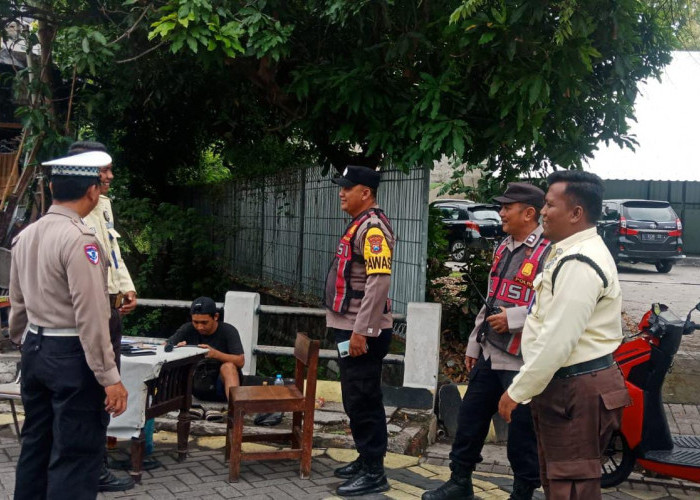 Polsek Wiyung Patroli Kawasan di Perum Pondok Rosan