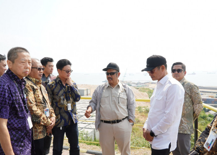 Menteri PPN Tinjau LIS Paciran, Lamongan Siap Jadi Mesin Baru Ekonomi Pantura