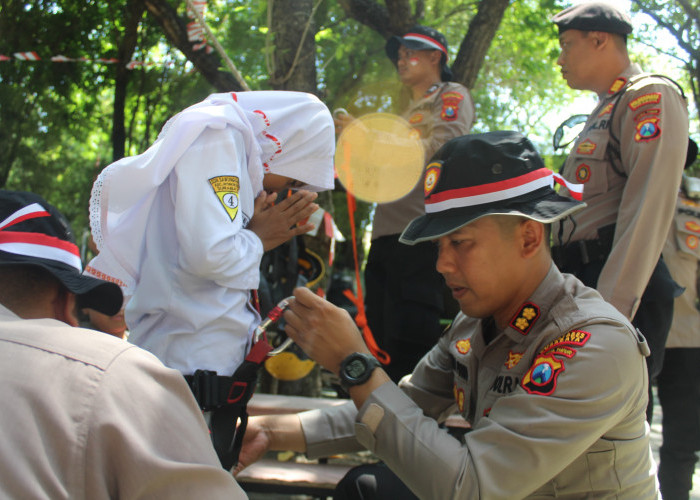 Semarak Kemerdekaan RI Ke-80 di Kebun Binatang Surabaya, Polri Meriahkan Lomba dan Outbond Anak