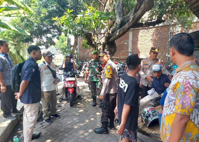 Polsek Purworejo Pasuruan Razia Pelajar yang Bolos Sekolah