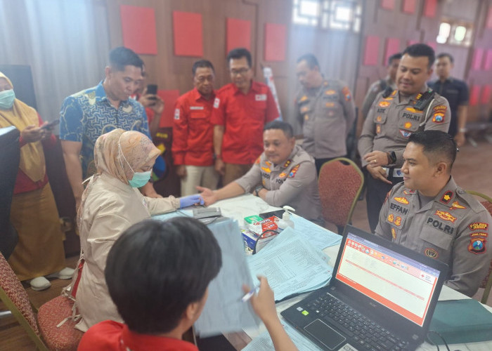 Jelang HUT Lalu Lintas Bhayangkara ke-71, Satlantas Polres Jember Gelar Donor Darah