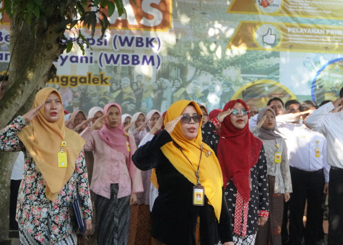 Kantor Pertanahan Kabupaten Trenggalek Gelar Upacara Peringatan Hari Ibu Ke-96