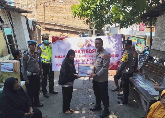 Sambut Hari Bhayangkara Ke-80, Polsek Asemrowo Gelar Bakti Religi dan Sosial untuk Masyarakat