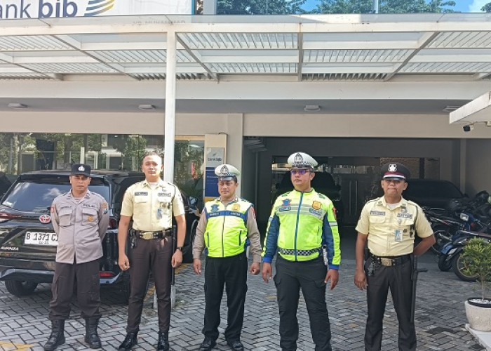 Polsek Sukomanunggal Perketat Pengamanan Perbankan Sambangi Bank BJB HR Muhammad Surabaya