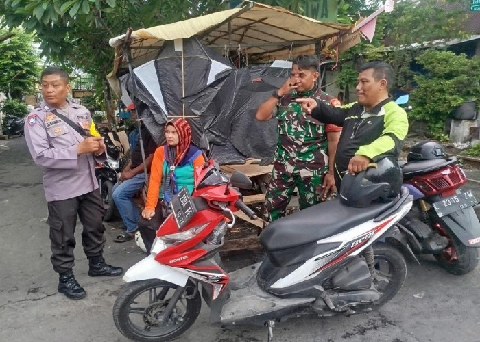 Polsek Simokerto Tingkatkan Silaturahmi dan Jaga Kekompakan, Bhabinkamtibmas  Sambangi Tokoh Masyarakat