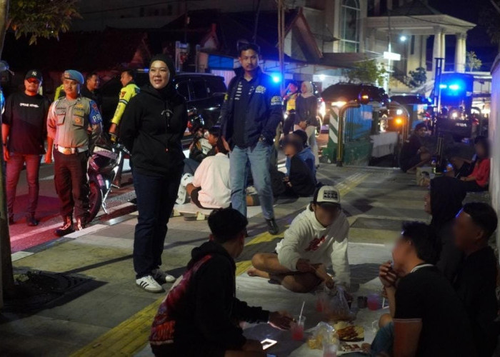 Patroli Cipta Kondisi Malam Minggu, Polres Bojonegoro Tertibkan 26 Motor Tak Sesuai Spektek