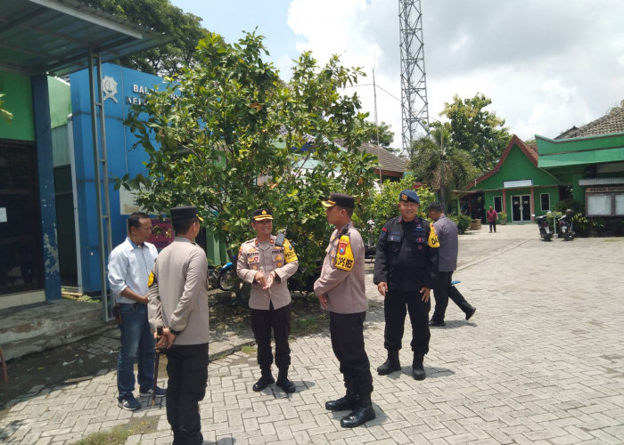 Kunjungi Kecamatan Padangan, Kapolres Bojonegoro Cek Gudang Logistik PPK Pemilu 2024