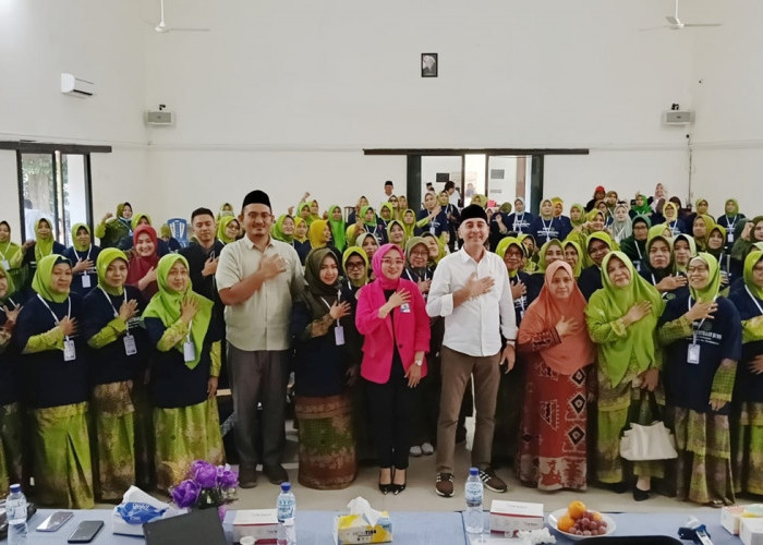 Nasim Khan Fasilitasi UMKM dan Muslimat NU Akses Layanan Perbankan di Situbondo