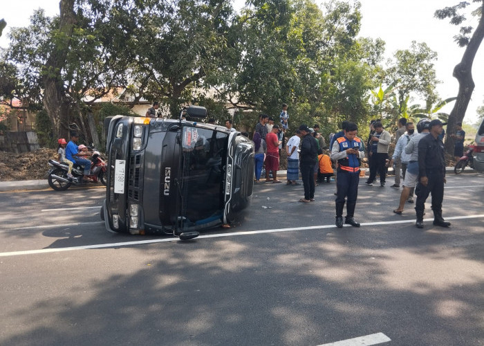 Lewati Polisi Tidur, Elf Terguling di Alas Malang, 4 Terluka Rombongan Suporter Kediri