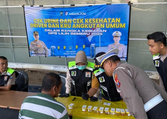 Polres Nganjuk Cek Urine dan Kesehatan Sopir Bus Jelang Operasi Lilin Semeru 2025