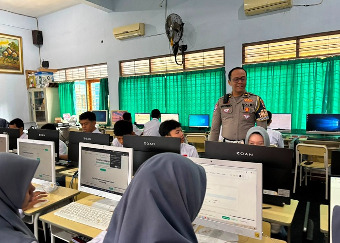 Antisipasi Penyalahgunaan AI, Polres Blitar Sosialisasi ke Pelajar 