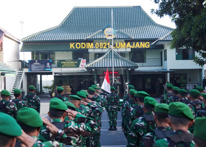 Dandim 0821/Lumajang Bacakan Amanat Panglima TNI pada Upacara 17-an, Tekankan Profesionalisme Prajurit