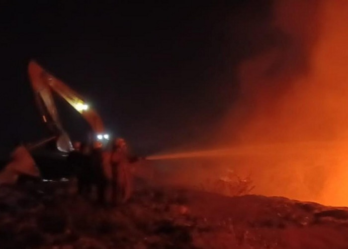 Kebakaran TPA Benowo Surabaya Bukan Disebabkan Flare, DPKP: Masih Penyelidikan