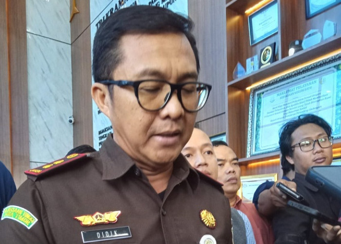 Kejari Batu Naikkan Status Kasus Korupsi KUR BRI, 5 Tersangka dan Barang Bukti Diserahkan