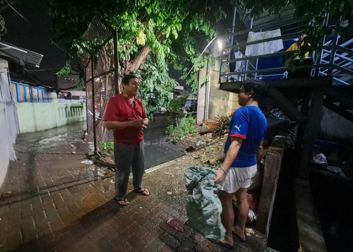 Ketua RT Mencak-mencak, Banyak Warga Wonokromo Tangkis Membuang Sampah di Irigasi