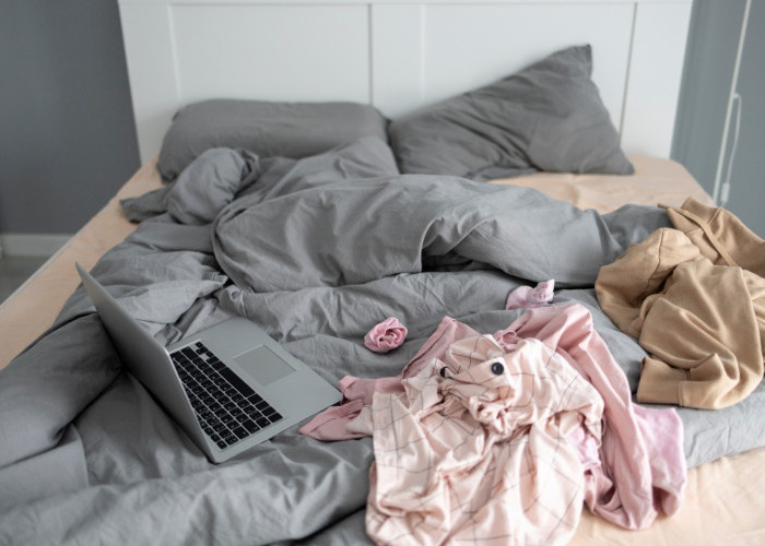Ini Dia Benda di Kamar yang Ternyata Bisa Ganggu Kualitas Tidur