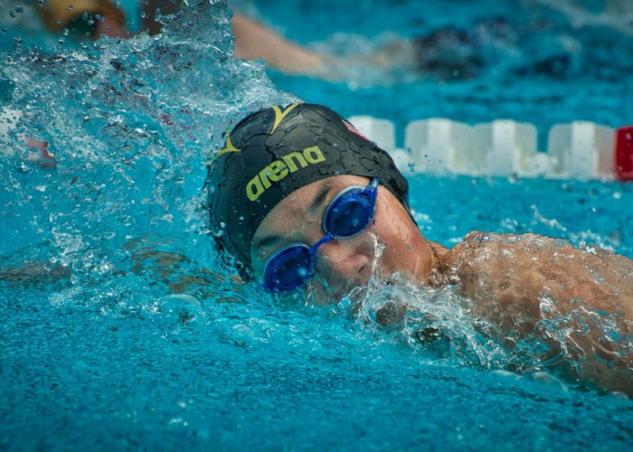 Berenang untuk Kesehatan : Olahraga Ringan yang Menyegarkan dan Menguatkan Tubuh