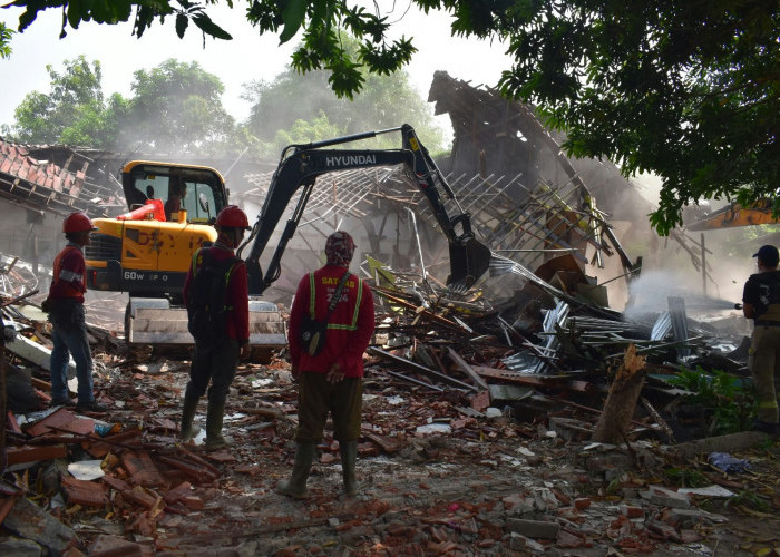 Pemkot Surabaya Tertibkan Aset Barata Jaya Seluas 7.668 Meter Persegi, Retribusi Menunggak 10 Tahun