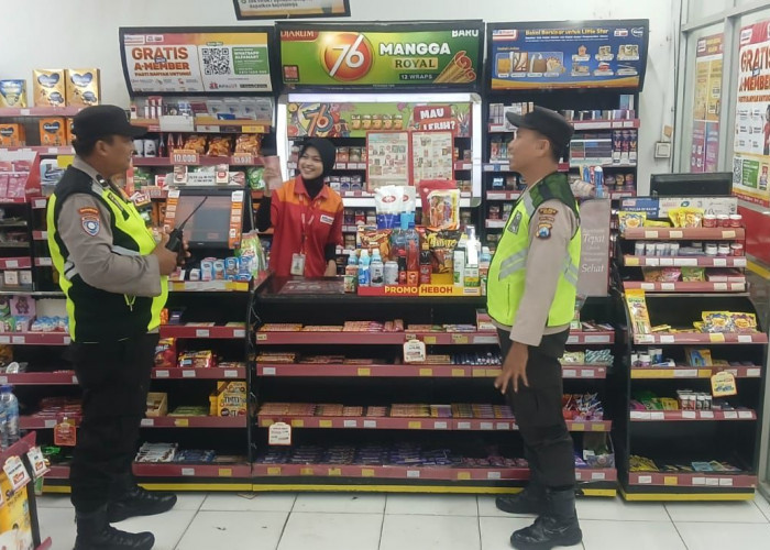 Warga Kasreman Merasa Lebih Aman Berkat Patroli Dialogis Malam Hari Polres Ngawi