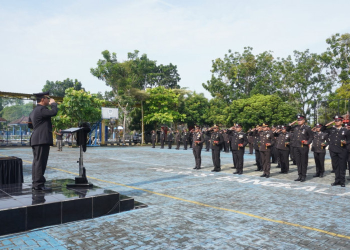 Solid Jalankan Amanah Tugas, 43 Personel Polres Bangkalan Gaet Penghargaan Satyalancana Pengabdian