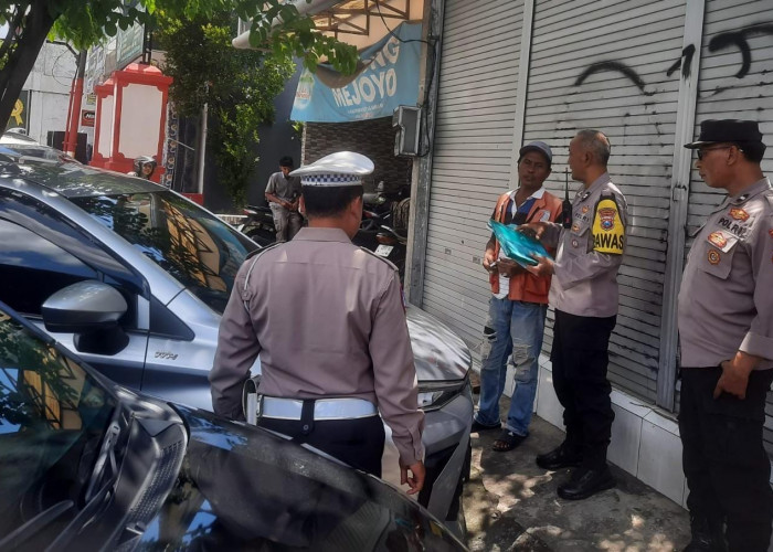 Respons Keluhan Masyarakat, Polsek Rungkut Tindak Tipiring Jukir Liar di Kawasan Kalirungkut