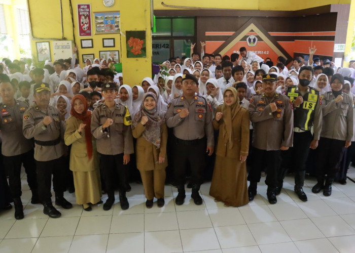 Polres Pelabuhan Tanjung Perak Sosialisasi Anti-Bullying di Sekolah