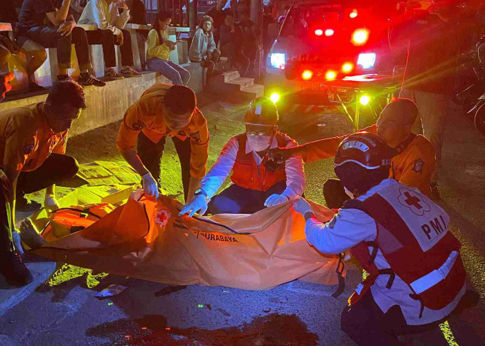 Diduga Mengantuk, Pengendara Vespa Tewas Tersungkur di Jalan Karang Menur