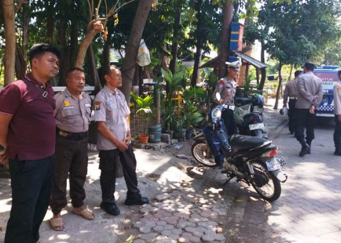 Polsek Tenggilis Mejoyo Patroli Dialogis di Kendangsari Surabaya Cegah Kejahatan 3C
