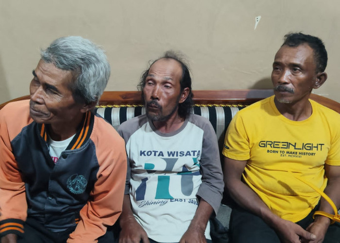 Demi Kebutuhan Hidup, Komplotan Lansia di Situbondo Kompak Curi Tiang Telepon