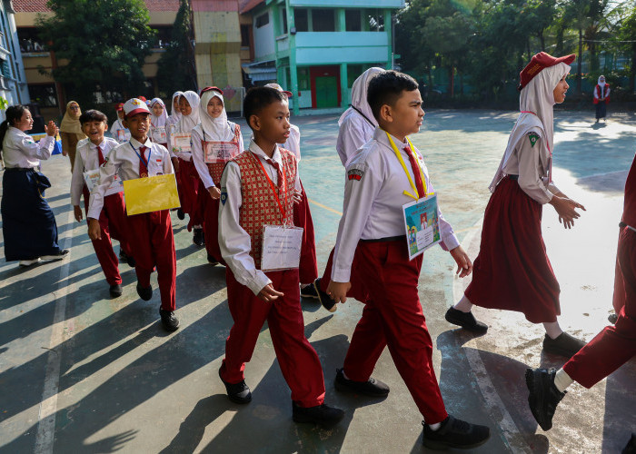 MPLS Ramah Anak Rampung, Sekolah di Surabaya Siap Gelar KBM Reguler Mulai Senin