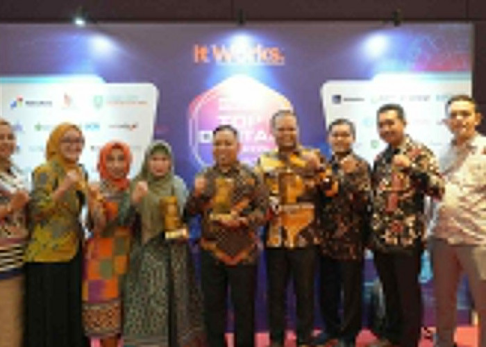 RSUD dr Iskak Tulungagung Raih Bintang 5 Top Digital Awards 2023