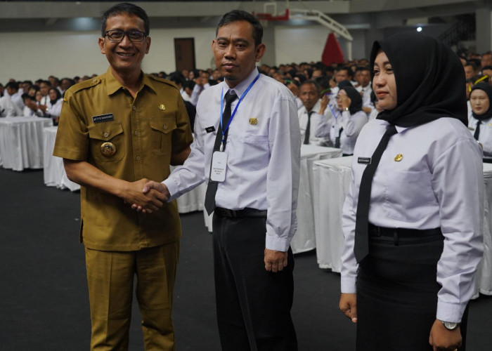 Retreat PPPK Tahap 1 Tahun Anggaran 2024, Bupati Wahono Tekankan Profesionalisme dan Loyalitas ASN