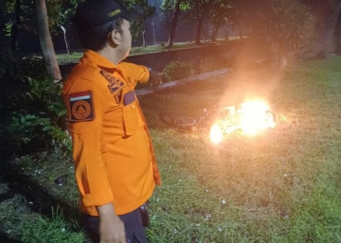 Tawuran Remaja Pecah di 2 Lokasi Kota Surabaya, Satu Tewas, Motor Dibakar