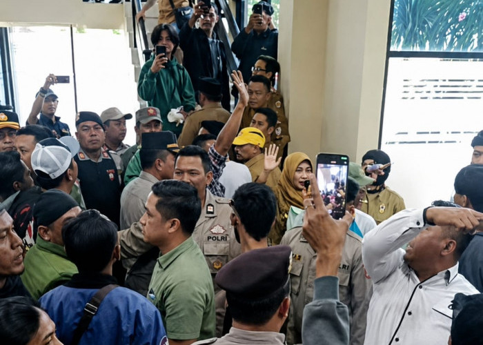 Gelombang Penolakan Utang Rp786 Miliar di Jember, Suara Rakyat Kecil Bertabrakan di Gedung Dewan